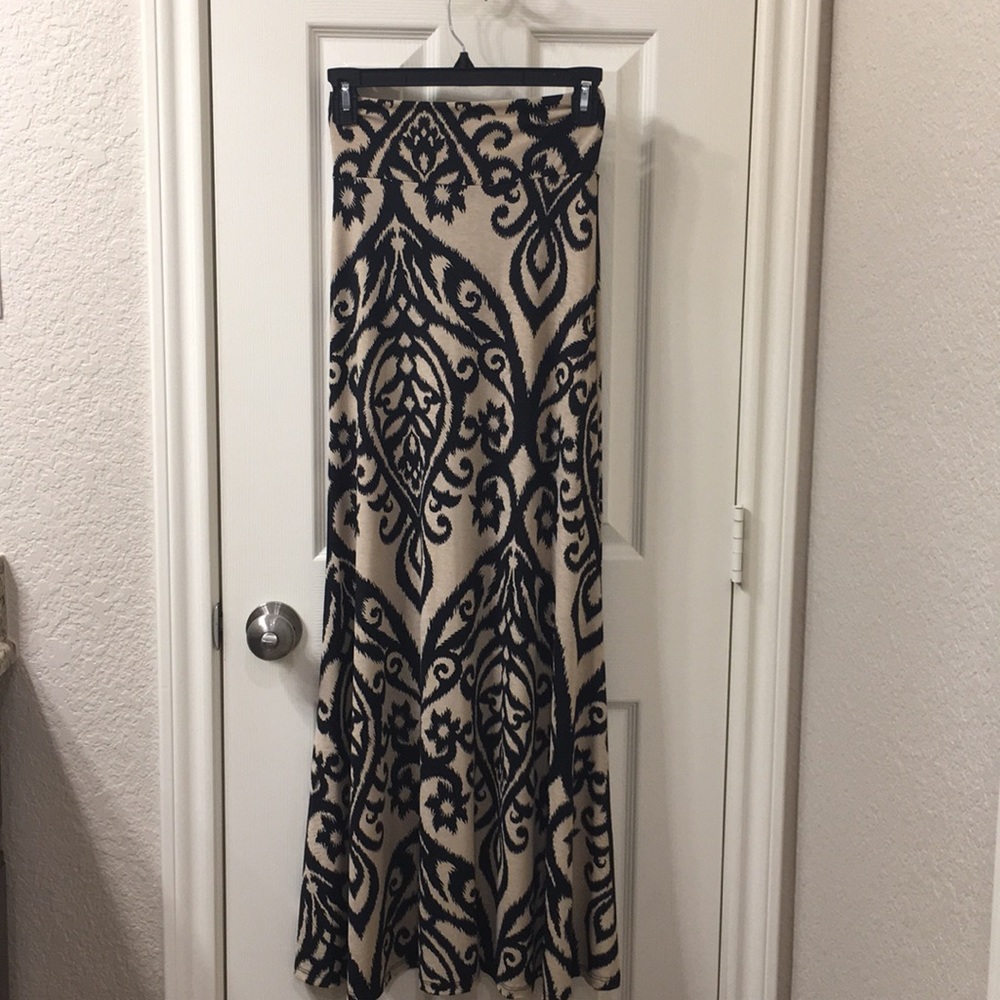 Women’s Maxi Skirt